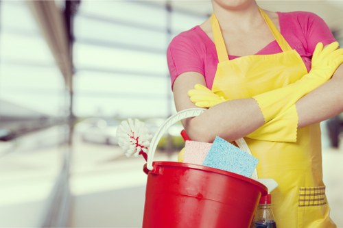 Cubic-yard rate example for a Bayswater cleaning and waste removal job